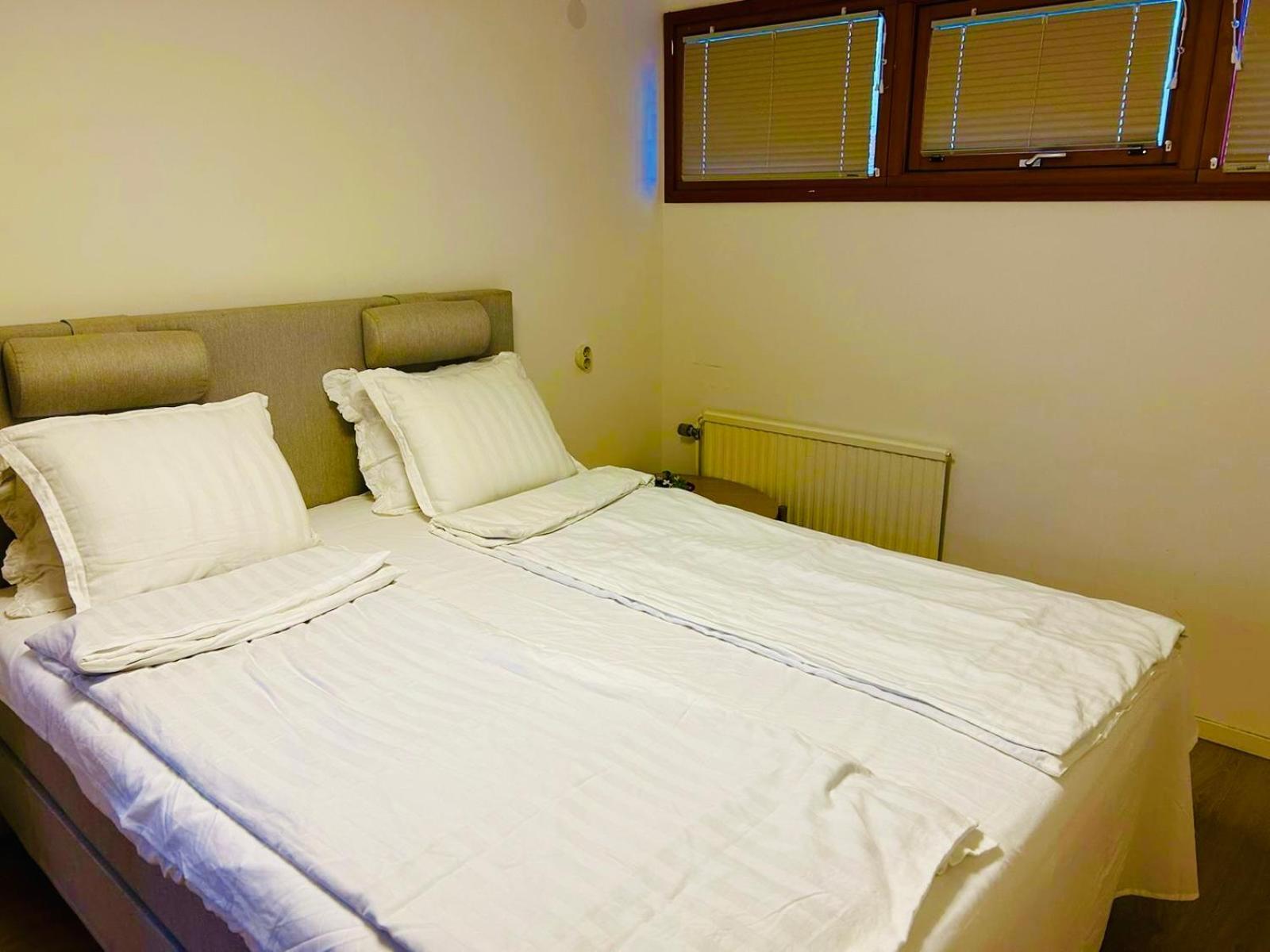 Villa Cozy With Garden In - Two Double Beds *